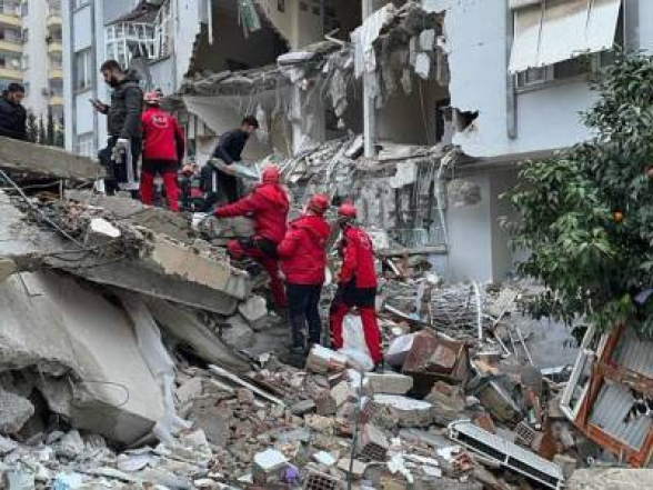 Թուրքիայում երկրաշարժի հետևանքով մահացածների թիվը հասել է 912-ի
